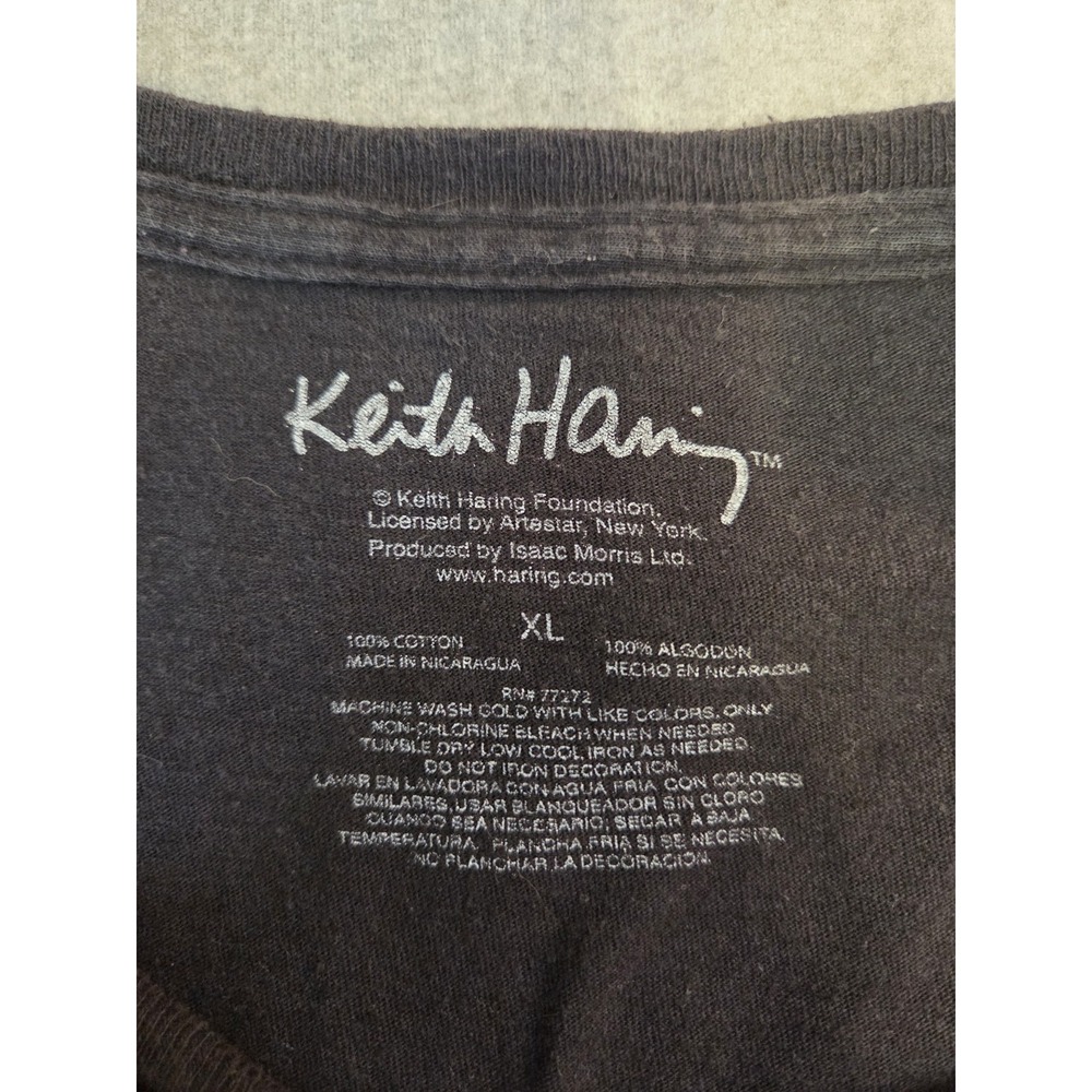 KEITH HARING Foundation Licensed T Shirt XL Dancing Barking DOG Pop Art Graffiti - Picture 6 of 7